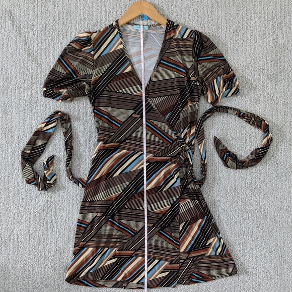 🔥Veronica M Wrap Dress🔥 - Picture 6 of 9